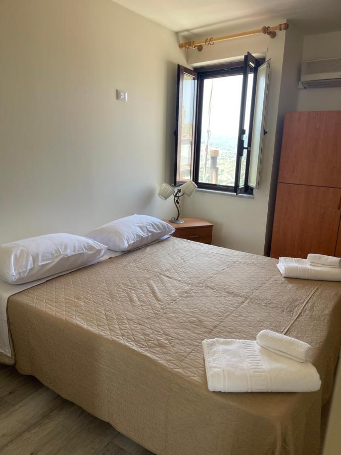 קסטלבונו Casa Vacanza Antico Baglio מראה חיצוני תמונה